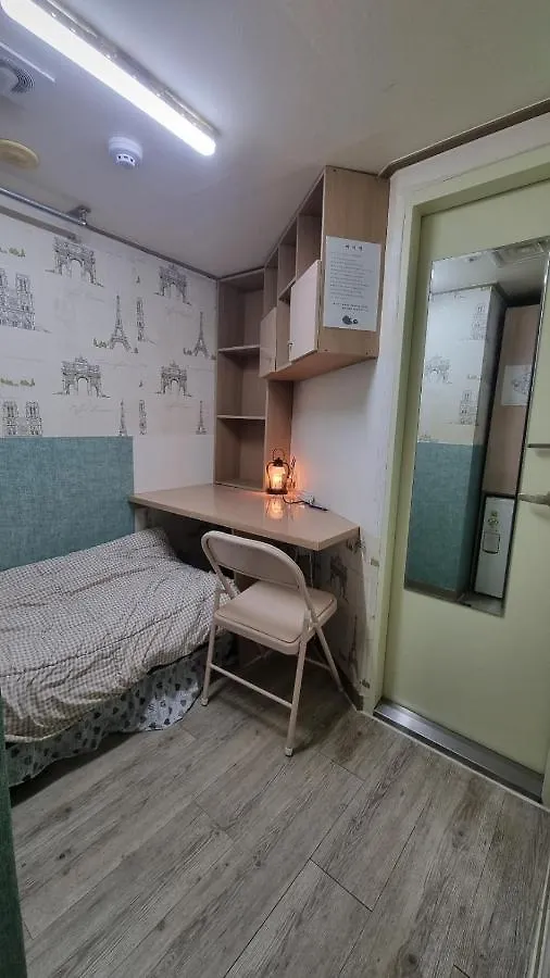Tomato Livingtel Hostel Seoul